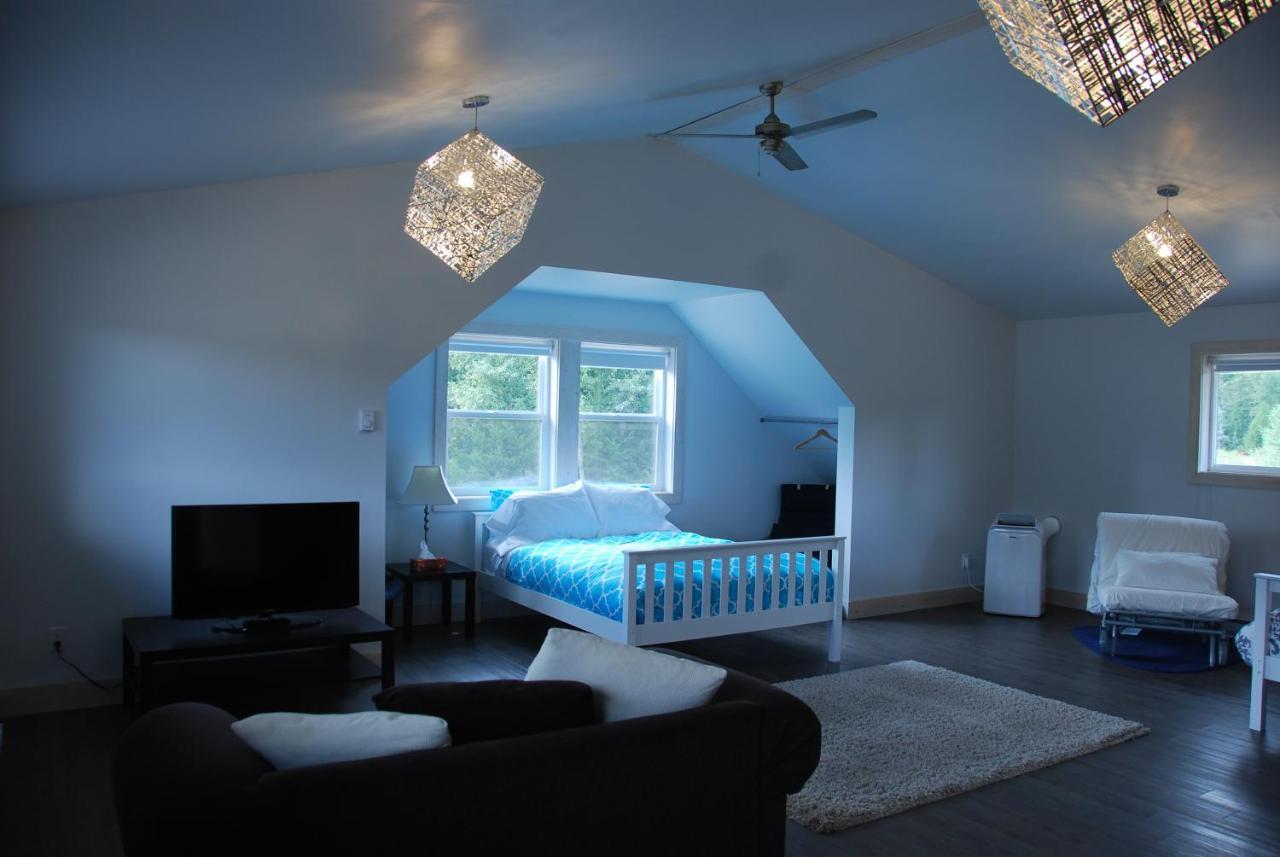 Fieldstone Guesthouse 클리어워터비치 외부 사진